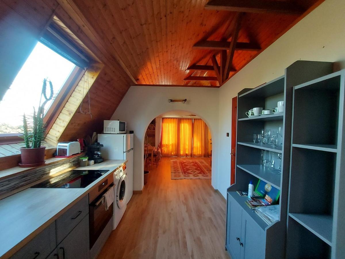 Attila-Apartman Budaoers Eksteriør billede