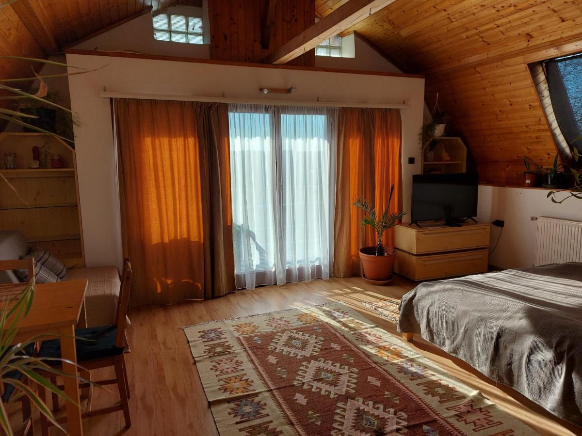 Attila-Apartman Budaoers Eksteriør billede