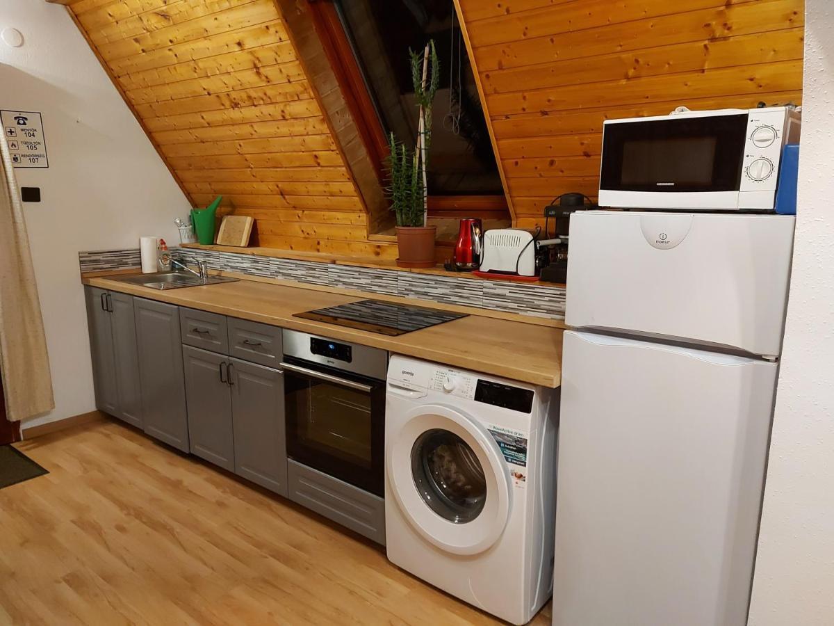 Attila-Apartman Budaoers Eksteriør billede