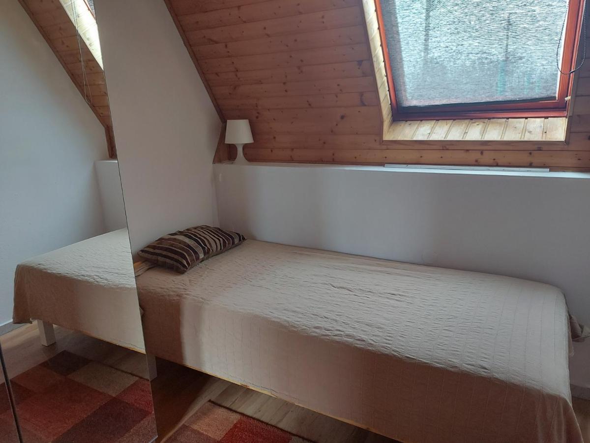 Attila-Apartman Budaoers Eksteriør billede
