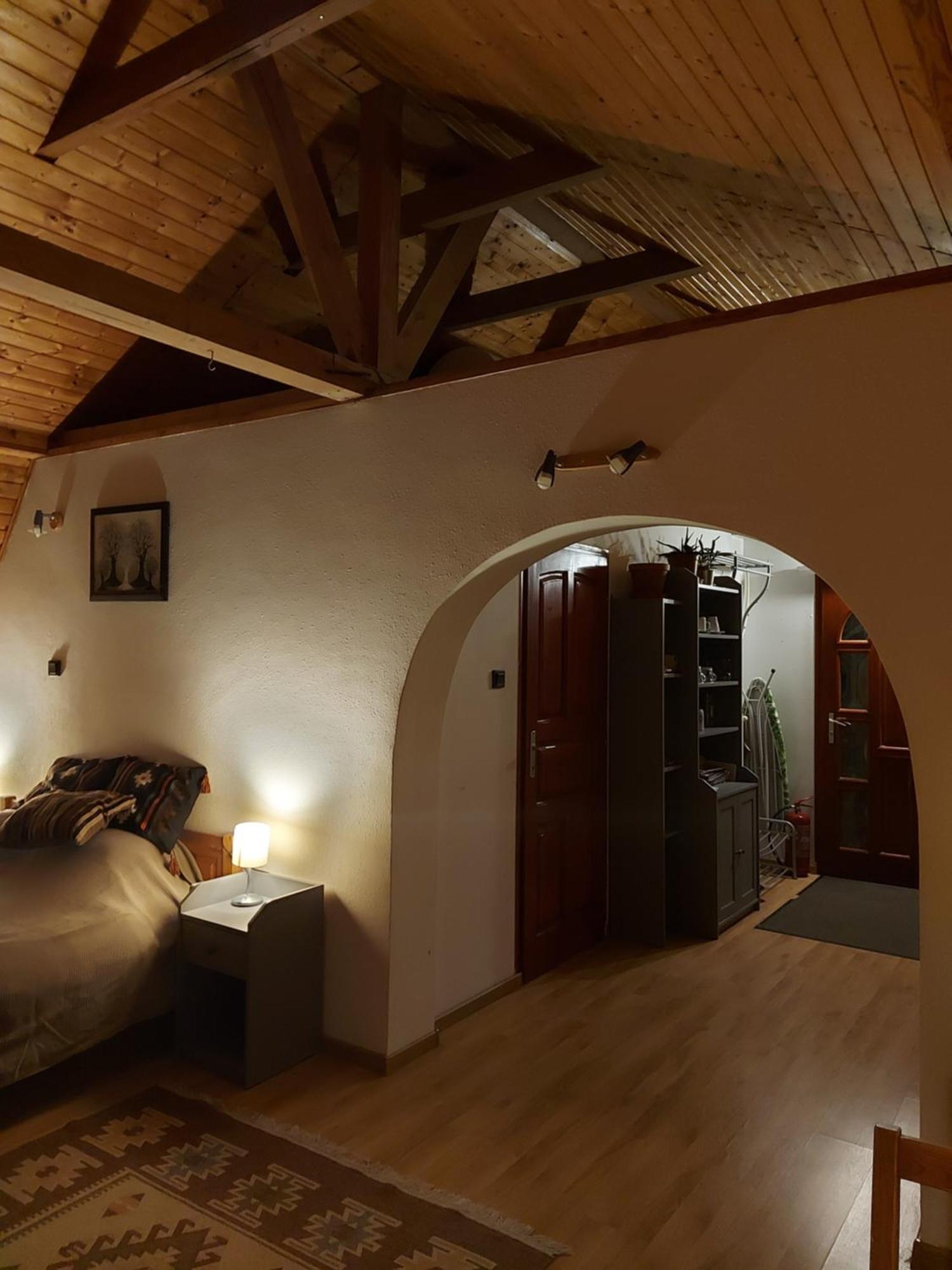 Attila-Apartman Budaoers Eksteriør billede