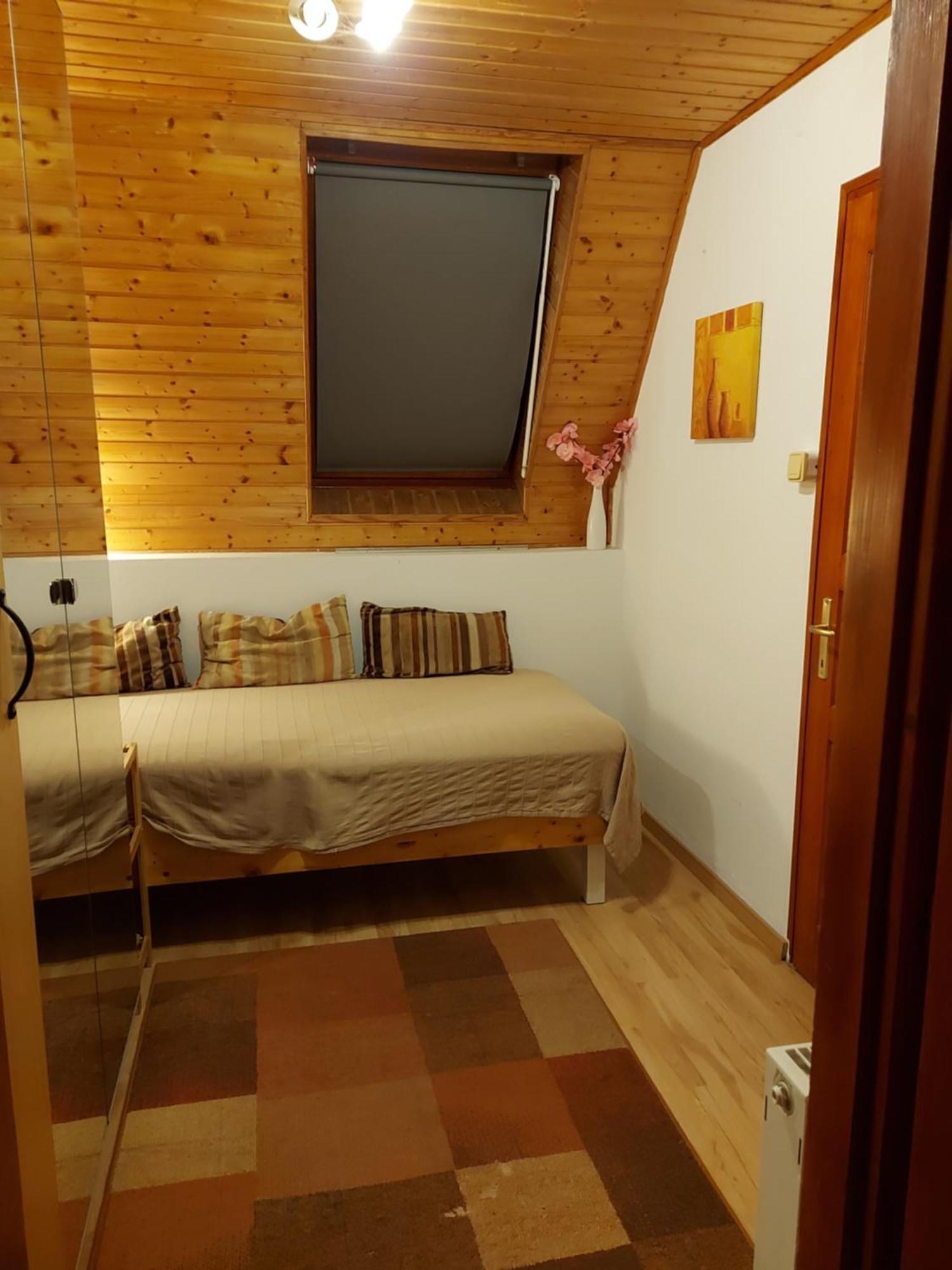 Attila-Apartman Budaoers Eksteriør billede