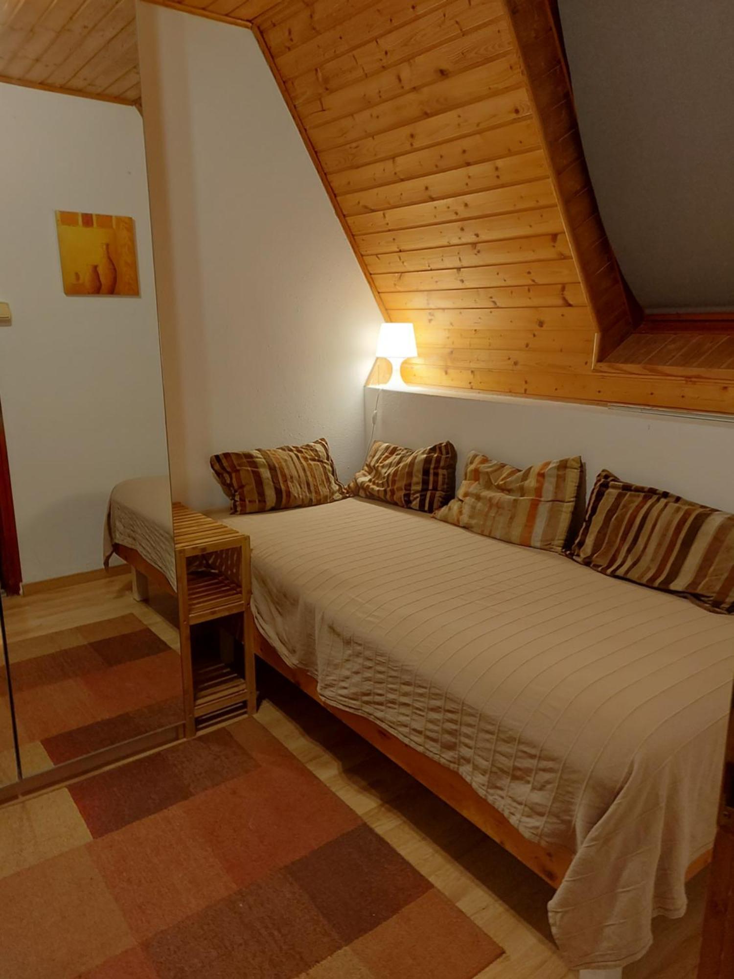 Attila-Apartman Budaoers Eksteriør billede