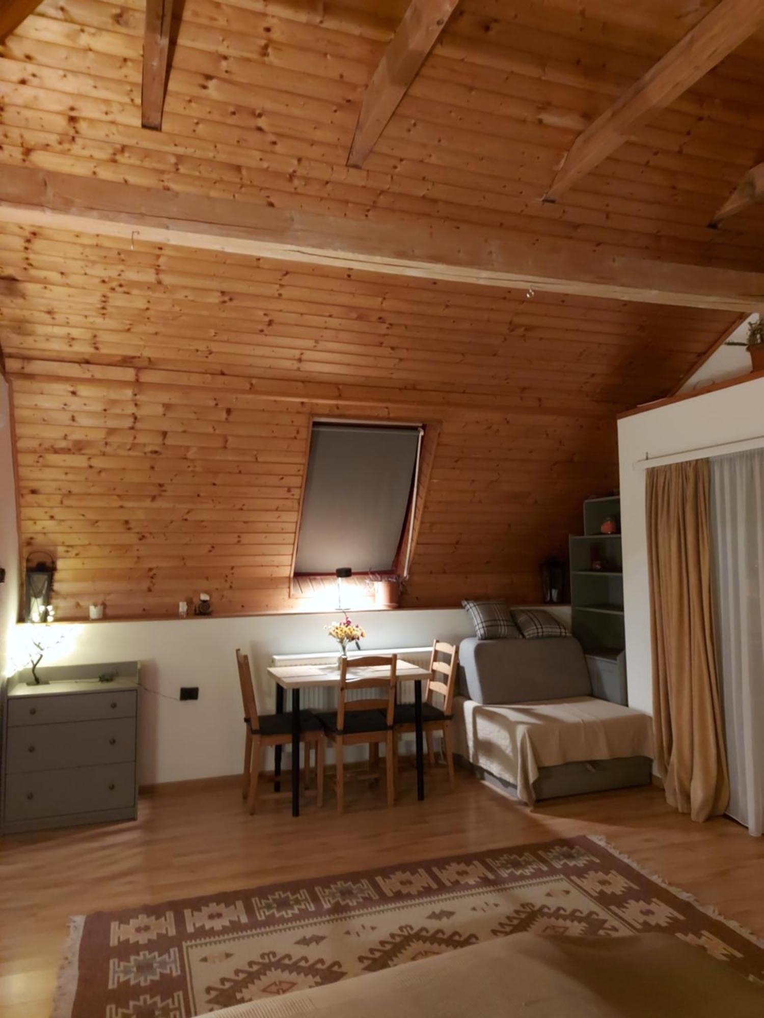 Attila-Apartman Budaoers Eksteriør billede