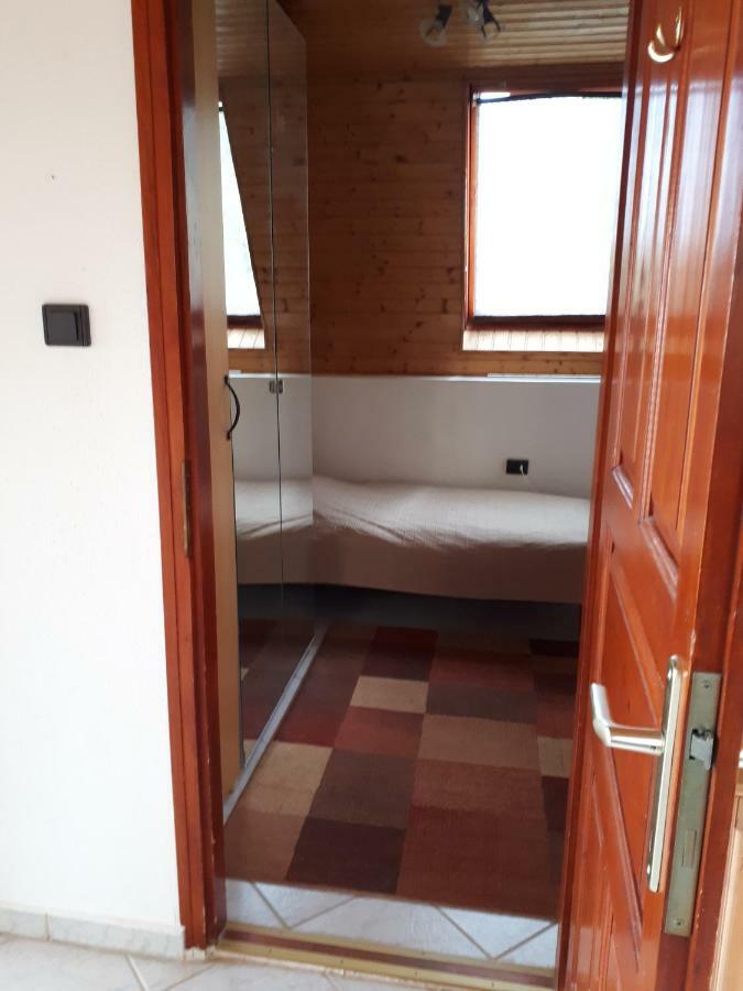 Attila-Apartman Budaoers Eksteriør billede